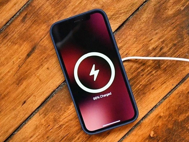 彭山苹果手机维修分享iPhone 12可以随便充电吗 